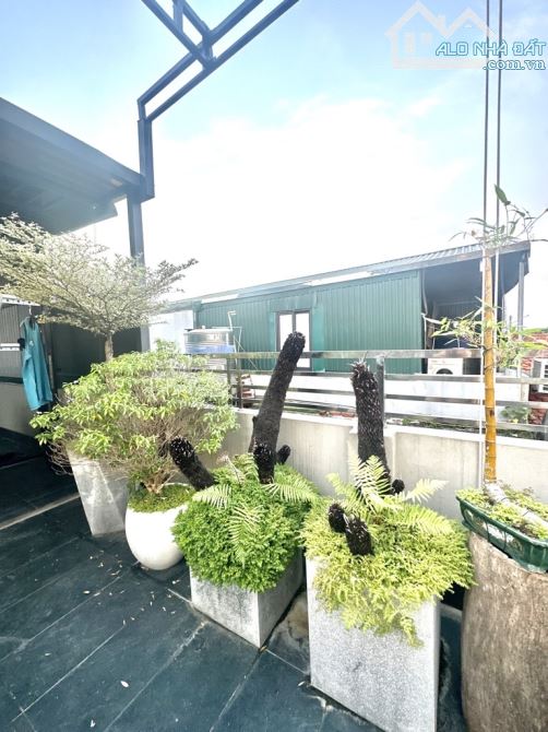 Bán nhà riêng tại Linh Đàm, 50m, 5 tầng, ô tô đỗ cửa. 14 tỷ - 1