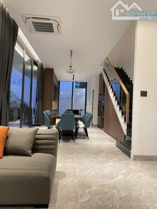 Bán BIỆT THỰ siêu đẹp có HỒ BƠI khu phố Tây Phan Chu Trinh - 1