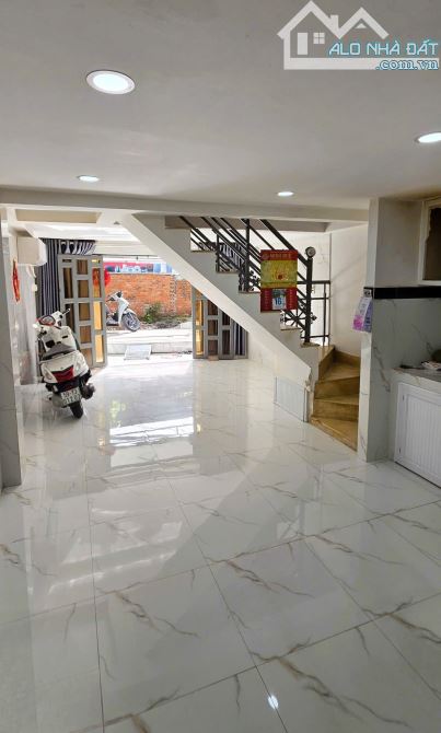 Bán nhà hẻm thẳng Tạ Quang Bửu P6-Q8 - 1