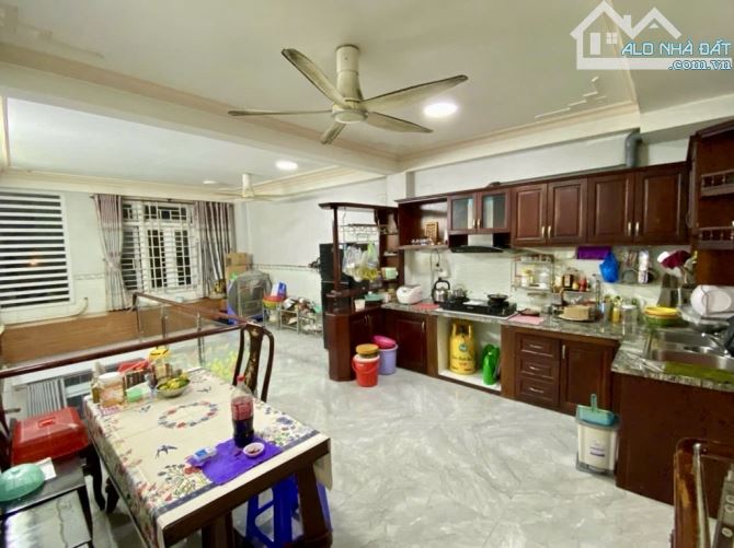 GẤP QUÁ GẤP TÂN PHÚ NGAY AEON - NGANG KHỦNG 4,9M- 5 TẦNG - SÁT MẶT TIỀN - HXH- CHỈ 6,78TỈ - 1