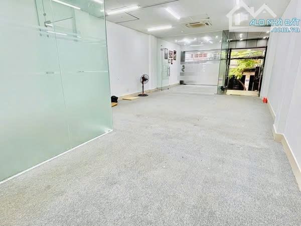 Cho thuê nhà mặt phố Lạc Long Quân – 2 tầng, 257m², mặt tiền cực hiếm 14m - 1