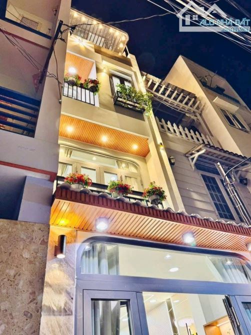 🔥🔥 MỚI-PHÚ NHUẬN-GIAPQ1-Q3- 4 TẦNG-100M2 -4PN + SÂN THƯỢNG-NHỈNH 6 TY🔥