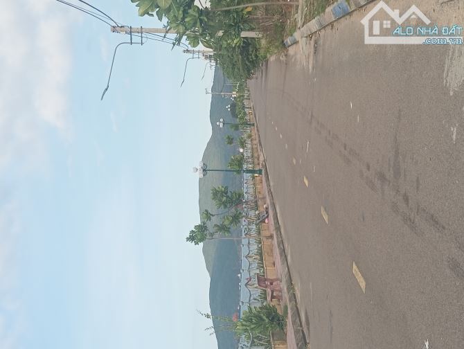 Bán đất mặt tiền đường ngọc hồi đống đa view biển - 1