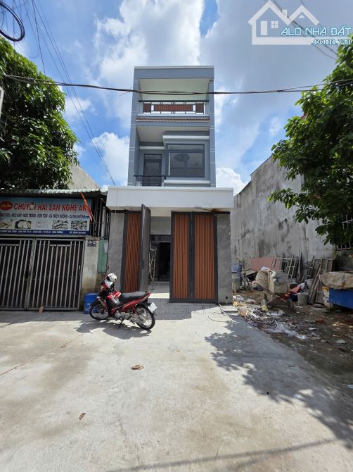 Bán nhà 1 trệt 1 lầu gần đường Hoàng Hoa Thám 100m p.Đông Hòa Tp.Dĩ An chỉ 4ty200 TL M7305 - 1