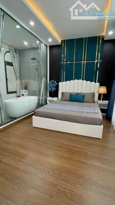 BÁN NHÀ 1 TRỆT 3 LẦU HẺM Ô TÔ TRANH NHAU HOÀNG HOA THÁM, GẦN BIỂN BÃI TRƯỚC - 1