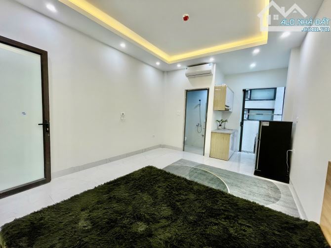Cho Thuê CCMN Ngõ 43 Trung Kính Cầu Giấy 35m2 Studio Ban Công Giặt Riêng Thang Máy Full Đồ - 1