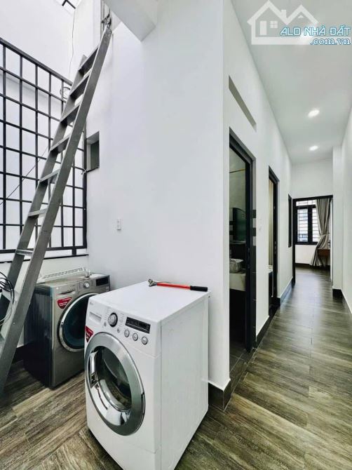 Chốt gấp căn nhà đẹp 54m2 ngay Đ. Bùi Thị Xuân, Tân Bình. Giá: 3 Tỷ 190tr, có SHR - 12