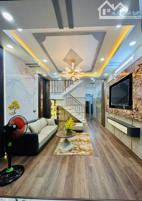Quang Trung nhà 1 sẹc Lô Gốc 1 MT hẻm xe hơi Gần Emart chỉ 5,28 tỷ - 12