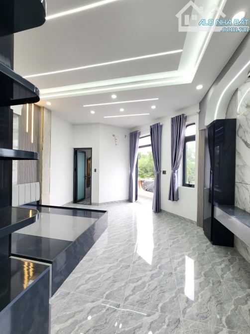 Bán nhà 2 mặt tiền giá rẻ, full nội thất, p.Bình Chuẩn, Tp.Thuận An chỉ 5,5 tỷ TL M6331 - 12