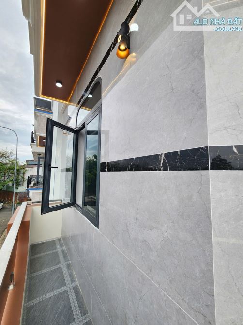 Bán nhà 2 mặt tiền giá rẻ, full nội thất, p.Bình Chuẩn, Tp.Thuận An chỉ 5,5 tỷ TL M6331 - 13