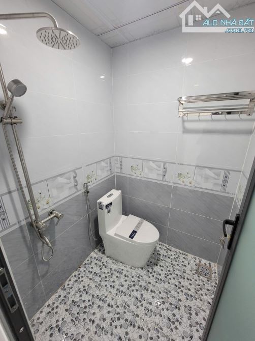 Bán nhà mới xây gần KCN  Giang Điền , GĐ 6 người ở thoải mái , DT nhà lớn 172.6m2 ,CC ngay - 14