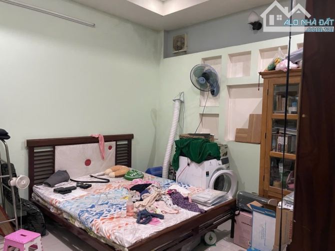 N.H.Ỉ.N.G 3 T.Ỷ, NHÀ ĐẸP HBC, SỔ VUÔNG 26M2(3.8❌7M)2PN,2WC CÁCH MẶT TIỀN ĐƯỜNG 8M - 2