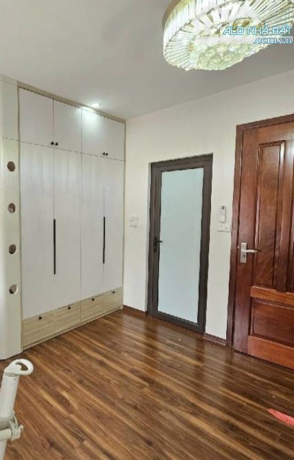 Bán nhà 5 tầng x30m Ngọc Trì - Cổ Linh - 2