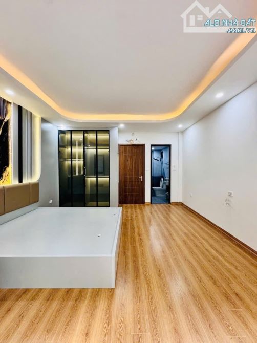 Nhà đẹp Cổ Nhuế, xây mới, lô góc, thang máy 38m 6 tầng, 8 đồng - 2