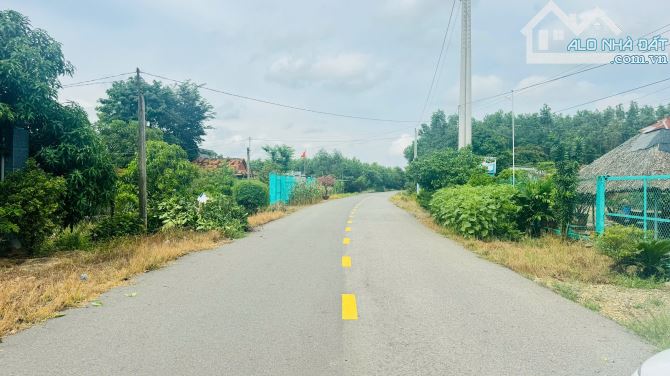 NHÀ VƯỜN SUM SUÊ GẦN 3000M2 ĐẤT ĐỎ- HCM🏝️🏝️🏝️ 🌈🌈GIÁ BÁN: 10TỶ TL🌈🌈 ---- 🌈Dt: 2715m - 2