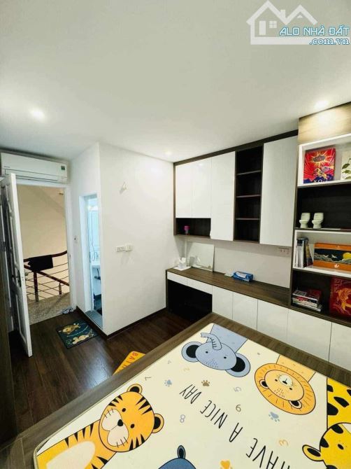 6.3 TỶ-25/28M2- 5 TẦNG NGÕ NÔNG-BẠCH MAI-CHÙA LIÊN PHÁI-PHỐ HUẾ-HBT - 2