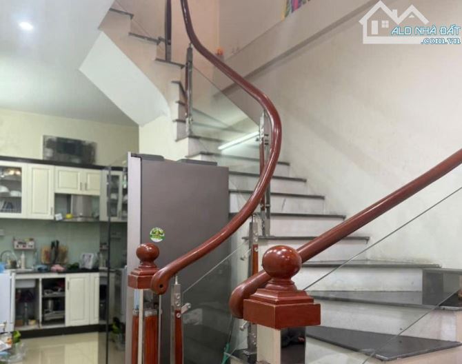 🏡NHÀ MỚI ĐẸP Trần Cung, 40m2 + 4 Tầng, cạnh đường Ô TÔ, Gần Bệnh viện E - 2