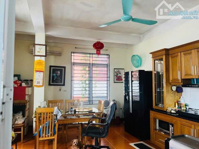 TÂY HỒ LỘNG GIÓ- PHÂN LÔ Ô TÔ TRÁNH DỪNG ĐỖ NGÀY ĐÊM -20M RA HỒ-MẶT TIỀN RỘNG-LÔ GÓC - 2