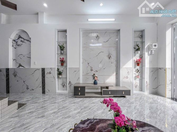 BÁN NHÀ HẺM Ô TÔ ĐƯỜNG LÊ QUANG ĐỊNH GÒ VẤP | 3 TỶ 520TR | 55.6M2 | SỔ HỔNG RIÊNG - 2