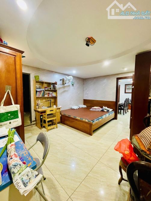 Bán căn hô tập thể gần Vũ Trọng Phụng, Thanh Xuân, nhà đẹp 3 ngủ, ô tô đỗ chân cầu thang - 2