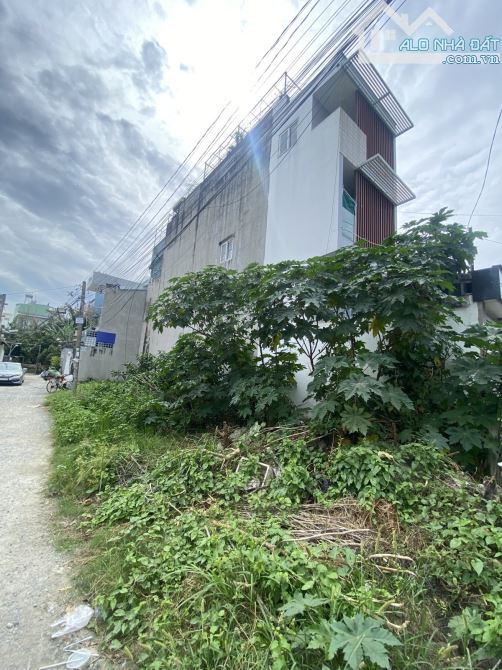 Mặt tiền Đường số 22 - Linh Đông - Đất trống góc 2MTKD - 100M2(4X25) - 6.9 Tỷ. - 2
