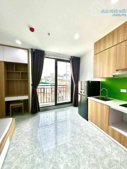 Cho Thuê CCMN 322 Mỹ Đình  Nam Từ Liêm 30m2 Studio Cửa Sổ Ban Công Thang Máy Trống 5 Phòng - 2