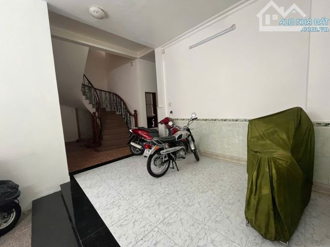 Bán biệt thự 3 lầu 11×18 khu tên lửa - 2