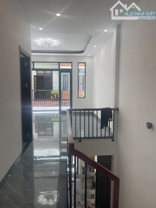 NHÀ 2 TẦNG MỚI 100% – FULL NỘI THẤT - 2