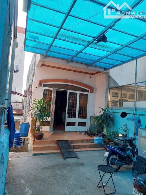 Bán nhà Mặt tiền Bùi Văn Hoà vị trí ngay chợ cổng 10 Vòng xoay Tam Hiệp Biên Hoà Giá 8ty9 - 2