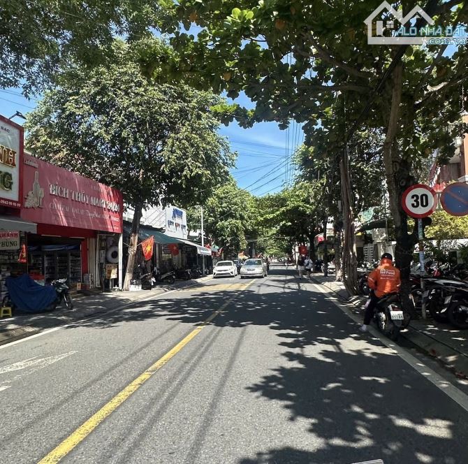 SIÊU PHẨM ĐẦU TƯ – MẶT TIỀN LÝ THÁI TỔ PHỐ CỔ HỘI AN – 185M² ,3 TẦNG 11 PHÒNG, CHỈ 12.5TỶ - 2