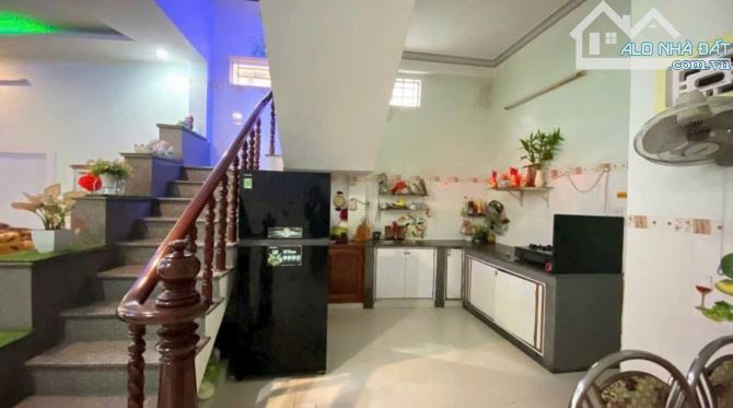 NHÀ 2 TẦNG HẺM 2/4 NGAY CHÂN CẦU XÓM BÓNG TTTP NHA TRANG 75m2 CHỈ 2.7 tỷ - 2
