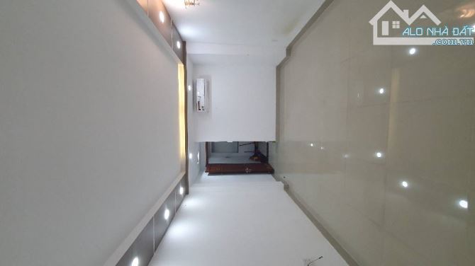 Hơn 7 tỷ nhà 5 tầng phan xích long phú nhuận 3.6m*11m - 2