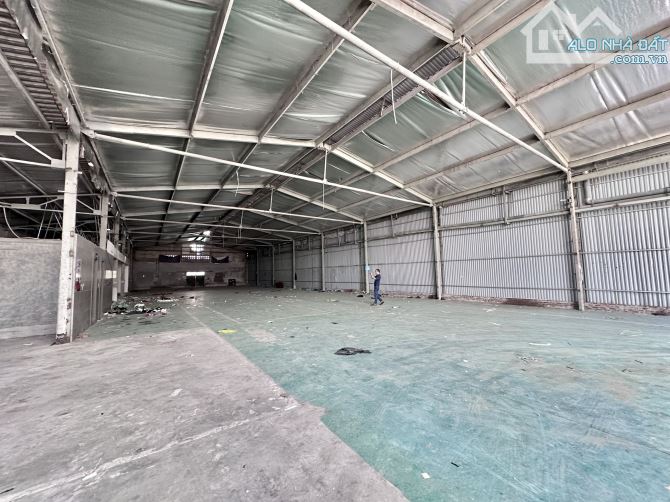 Cần cho thuê 950m kho xưởng Ba La, Yên Nghĩa, container đỗ cửa, giá 90k/m - 2