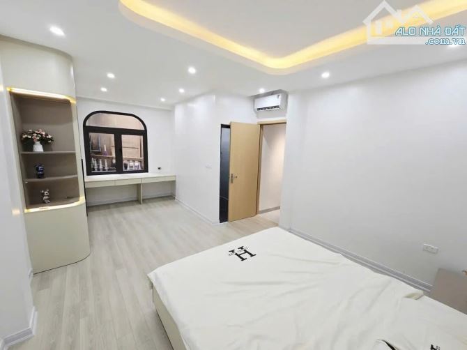 Bán nhà đẹp phố Linh Quang, Đống Đa 36m2x5T Mt:5m, ngõ thông kinh doanh 20m ô tô tránh - 2