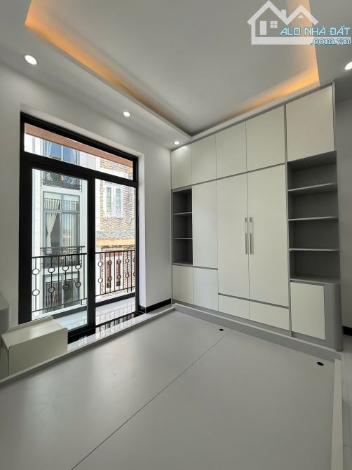 🏙️ BÁN NHÀ ĐẸP 3,5 TẦNG HẺM RỘNG LÊ HỒNG PHONG - 2