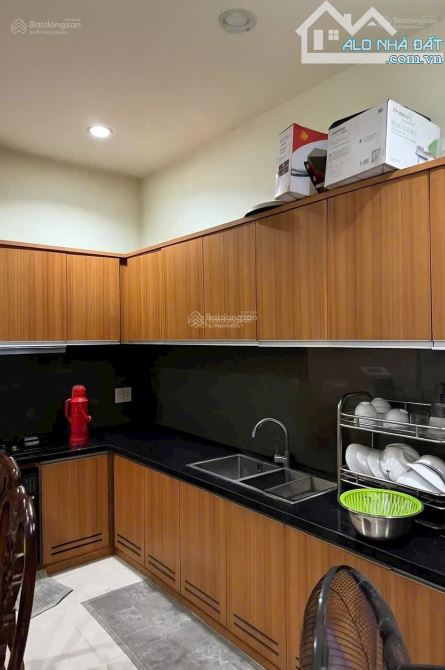 Bán nhà góc 2 mặt tiền 92 Lý Chiêu Hoàng Quận 6(7m x 22m)140m2 giá : 35 ty - 2