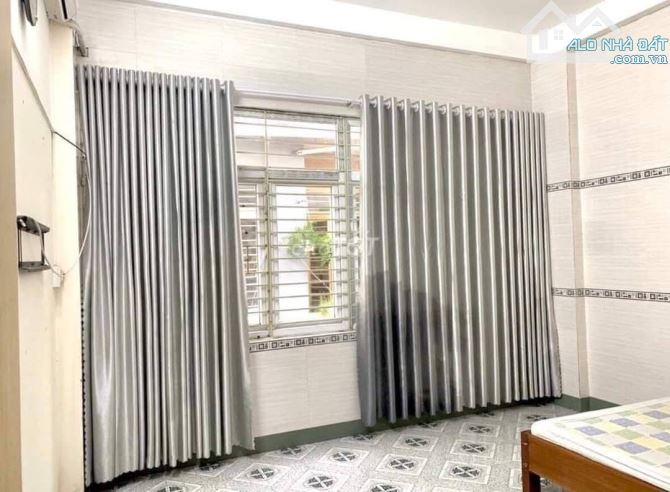 Cho thuê nhà kiệt đường Trần Quý Cáp, Thạch Thang, Hải Châu. DT 40m2. Giá 10 triệu - 2