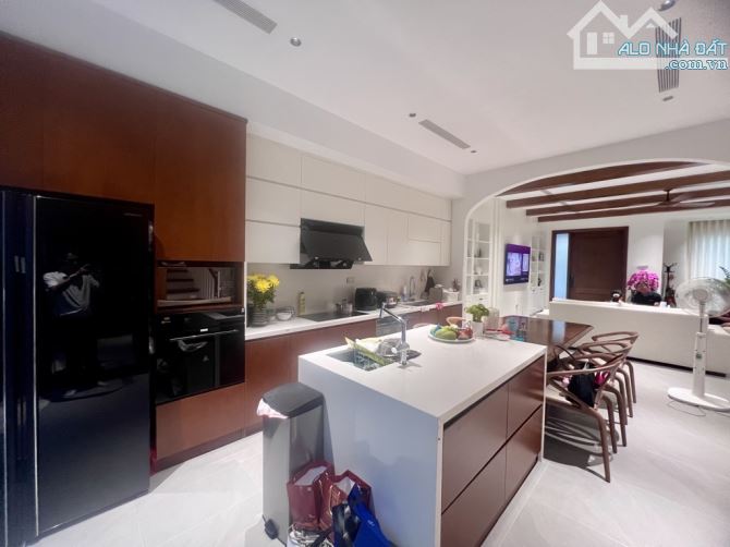 BIỆT THỰ NHÀ VƯỜN VIỆT HƯNG, 5 TẦNG THANG MÁY, GẦN TRƯỜNG MARIE CURIE, GẦN CV LONG BIÊN - 2