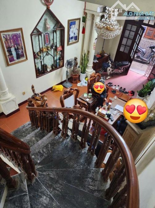 CẦU GIẤY 65M² – LÔ GÓC 2 THOÁNG – 20M RA Ô TÔ – 50M RA PHỐ NGUYỄN VĂN HUYÊN – 14.6 TỶ - 2