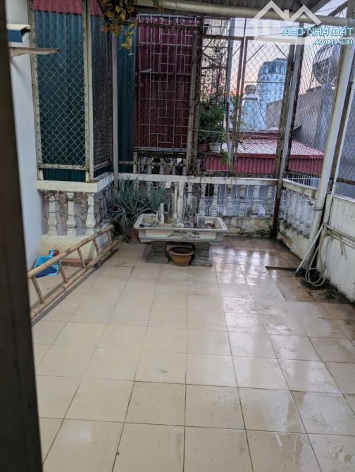 Nhà dân xây đúng 30m ra mặt phố Đội Cấn, ngõ ba gác tránh Sh, 4T MT5.1m giá chỉ 8.2 tỷ - 2