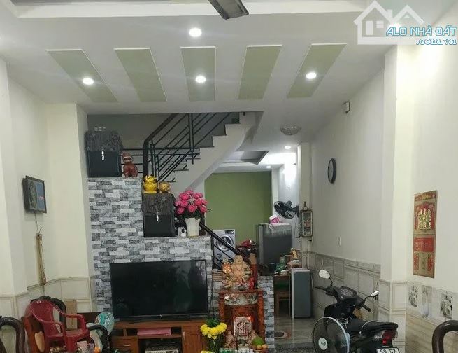 Bán nhà mặt tiền Trung Mỹ Tây-Hóc Môn-3tầng 4x18m-4 phòng ngủ-sân thượng-5ty48-nhà đúc mới - 2