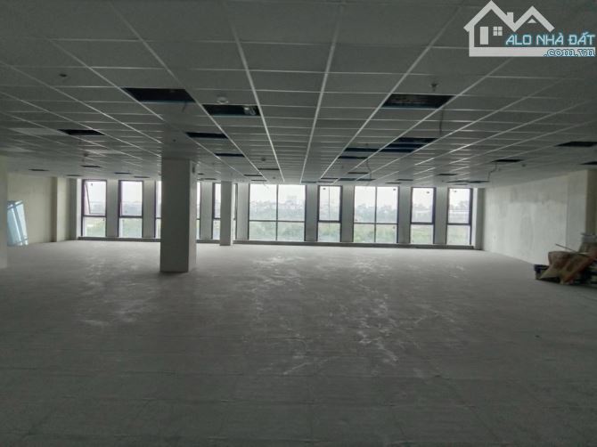 244.9 Tỷ/ 474 m2/9 Tầng/ 18 M tiền/ Mặt Phố Hồng Tiến - 2