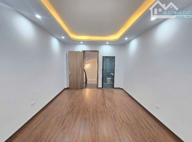 🏠 SIÊU PHẨM GIÁ TỐT – NHÀ ĐẸP CAO VIÊN – Ô TÔ ĐỖ CỬA – GẦN TỔ 17 ĐỒNG MAI – CHỈ 2.5 TỶ! - 2