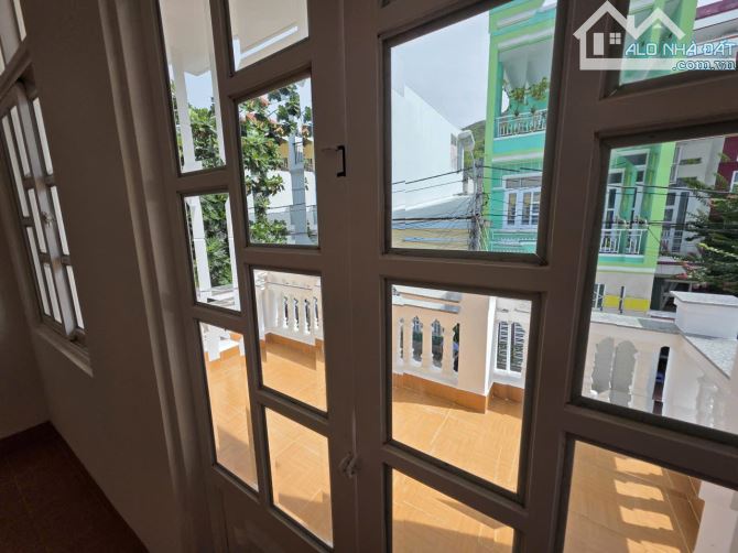 Nhà 1 trệt 1 lầu tại khu dân cư Đường Đề Bắc Nha Trang - 2