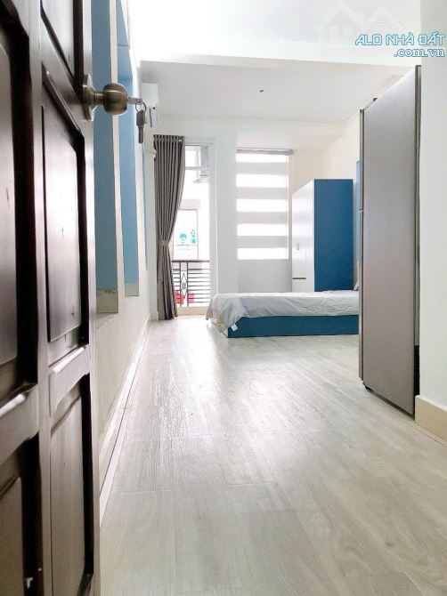 Căn hộ ban công quận 1 đường trần khắc chân - 2
