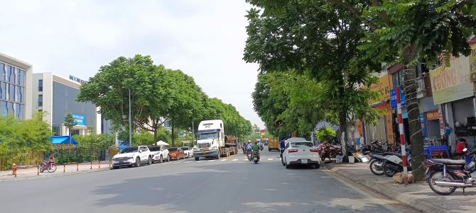 Bán nhanh lô đất Phố Vũ Đức Thận, 78m2, 2 MT rộng, ô tô vào đất, rất gần Big C - 2