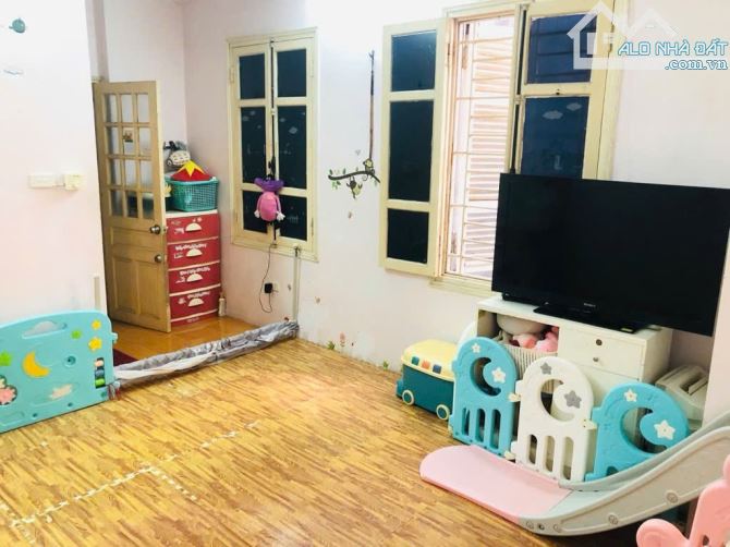 Mặt phố Đống Đa, lô góc, vỉa hè, KD sầm uất, nhà đẹp ở ngay, 21m2, 5 tầng, giá 10 tỷ - 2