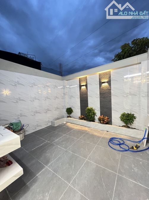 TÌM TỔ ẤM CHO GIA ĐÌNH – NHÀ ĐẸP 70M² – 5 PHÒNG NGỦ – BÌNH TÂN – GIÁ CHỈ 6.7 TỶ 🌿 - 2
