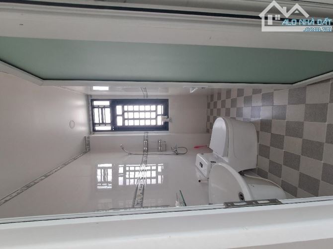 Bán nhà Góc 2 Mặt Tiền 3 Lầu Thạnh Lộc 16 phường Thạnh Lộc Q12- dt 56m2(5,2x18m) giá 7,5 t - 2