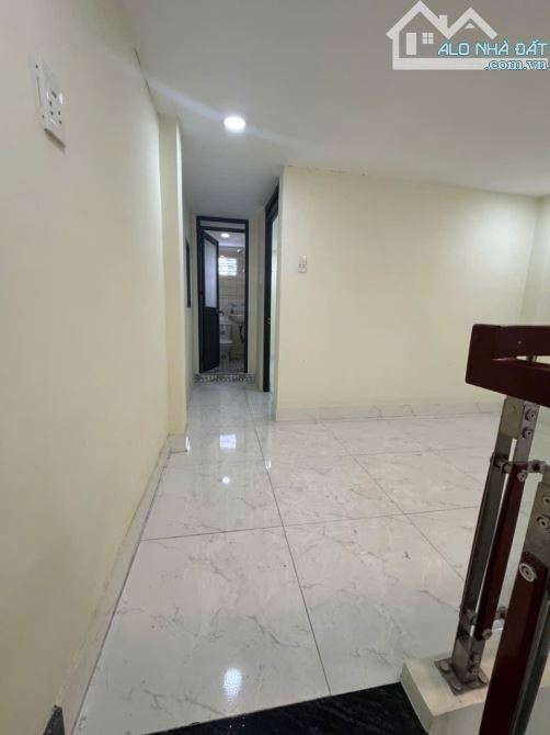 Bán nhà 2 tầng đẹp kiên cố hẻm xe hơi thông Trần Thị Bốc Hóc Môn chỉ hơn 1 tỷ - 2